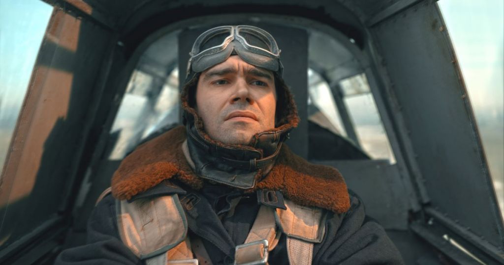 Вышел новый трейлер военной драмы «Лётчик» с Петром Фёдоровым