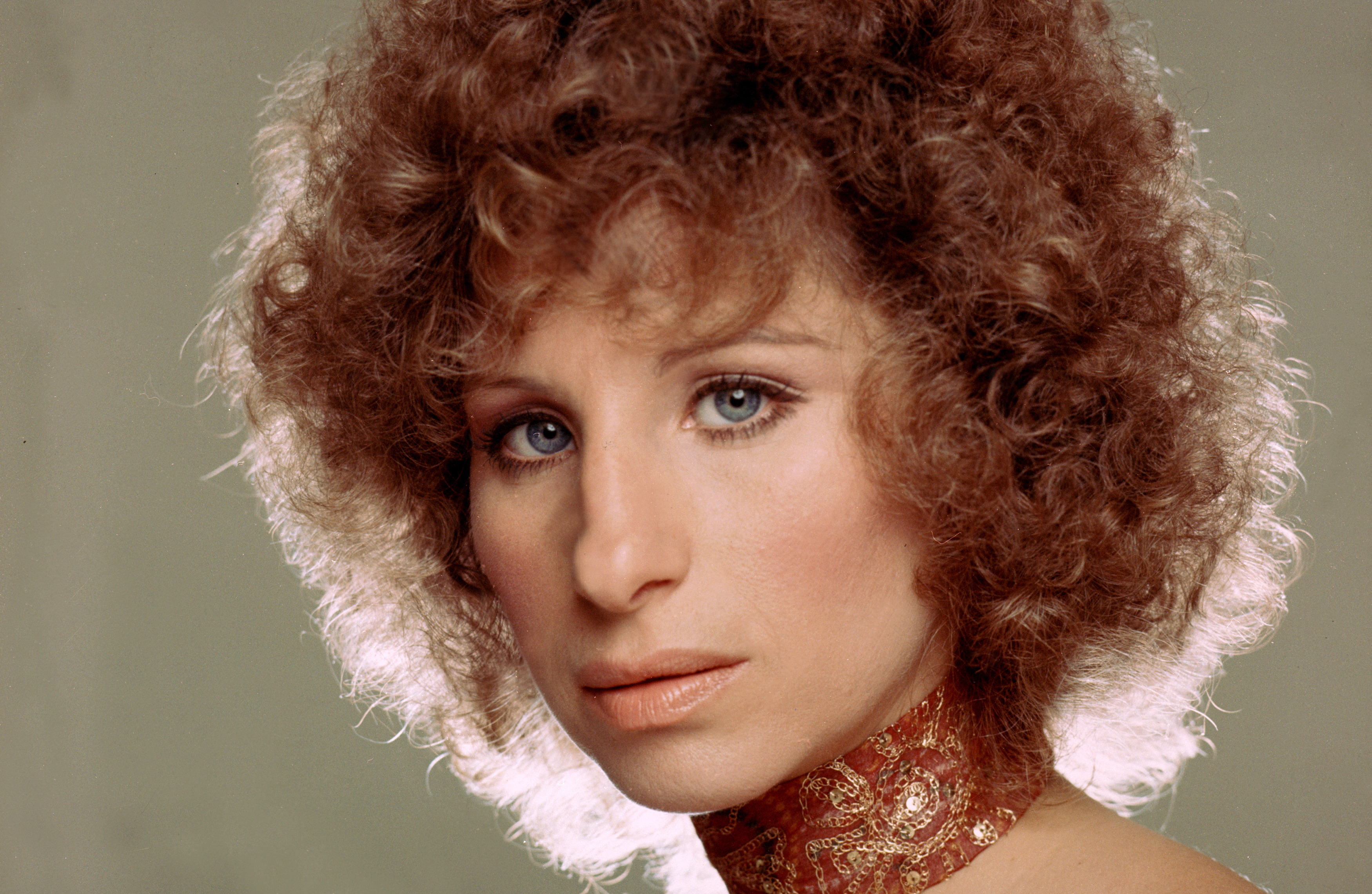 Barbra streisand woman. Барбара Стрейзанд. Barbra Joan Streisand. Барбара Стрейзанд в молодости. Барбра Стрейзанд 2021.