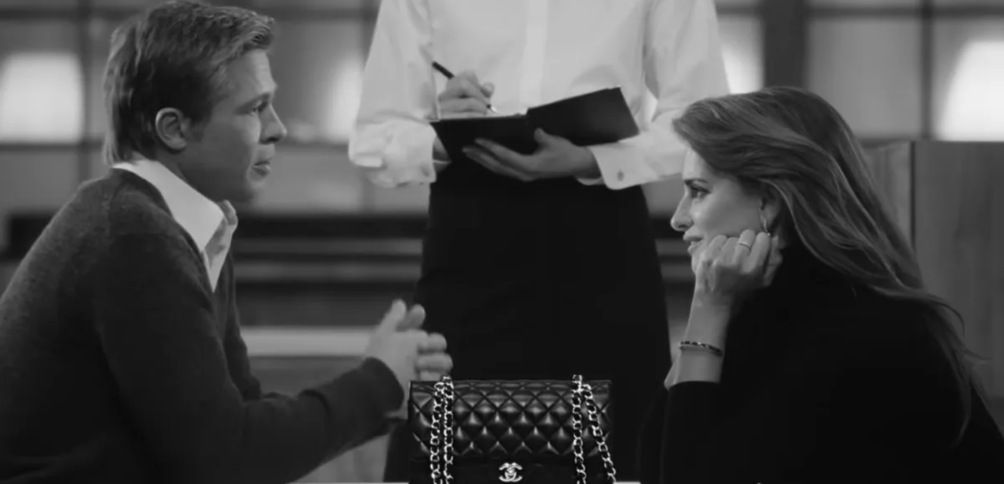 Брэд Питт и Пенелопа Крус снялись в кинематографичной рекламе Chanel
