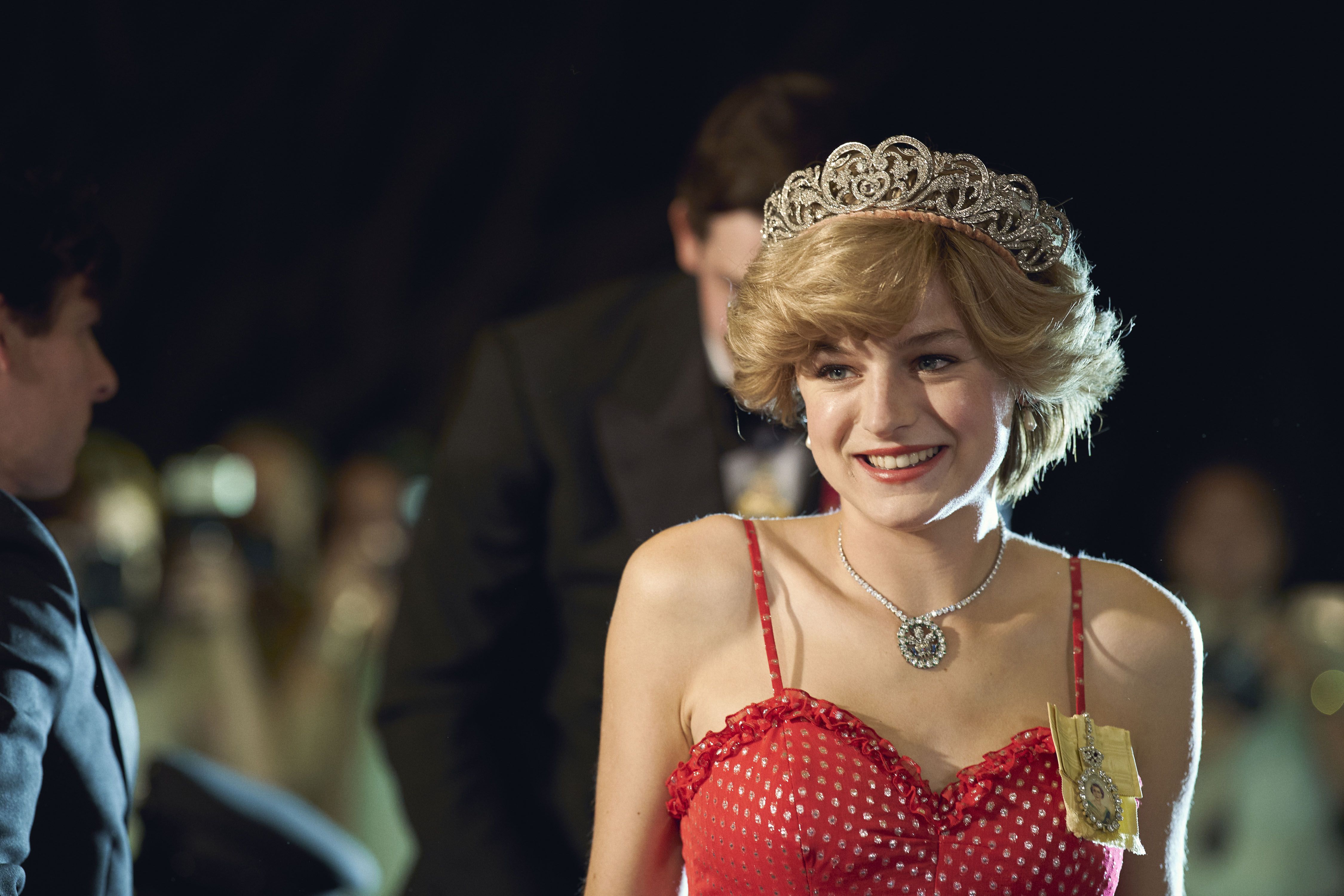 Звезда «Короны» Эмма Коррин сыграет в сериале об убийстве во время ретрита