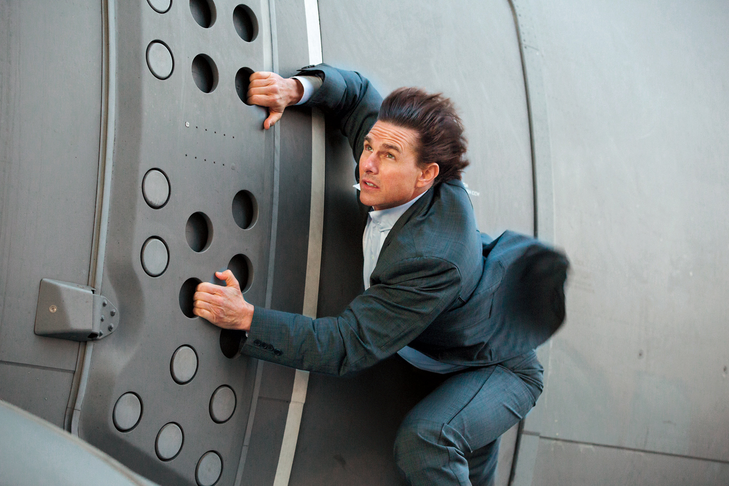 Том Круз на фото со съёмок «Миссии: Невыполнима 6»