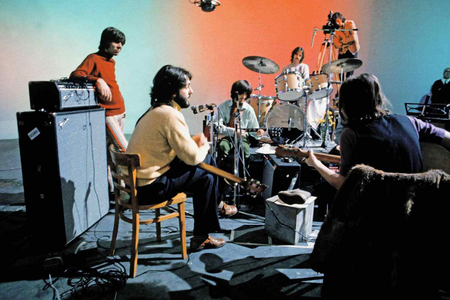 Вышел официальный трейлер документалки про The Beatles