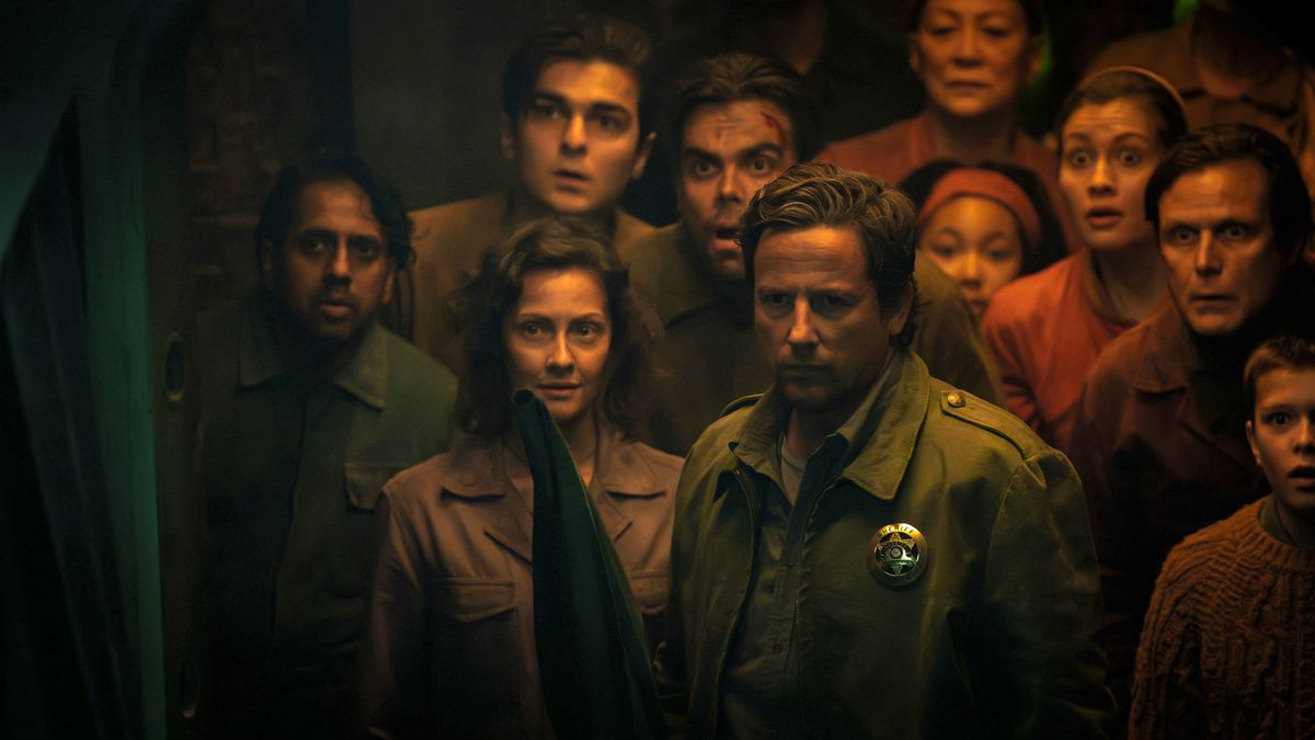Кадр из сериала «Укрытие»
