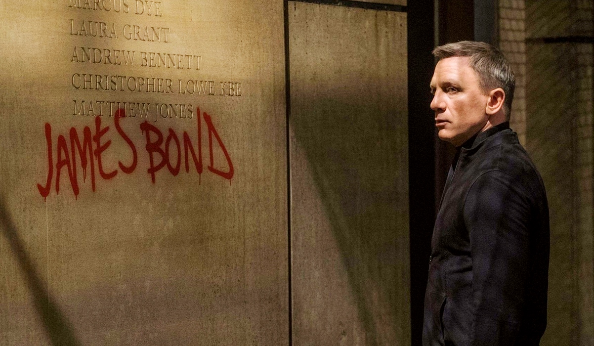 https://www.film.ru/sites/default/files/images/Daniel-Craig-as-James-Bond-in-Spectre.jpg