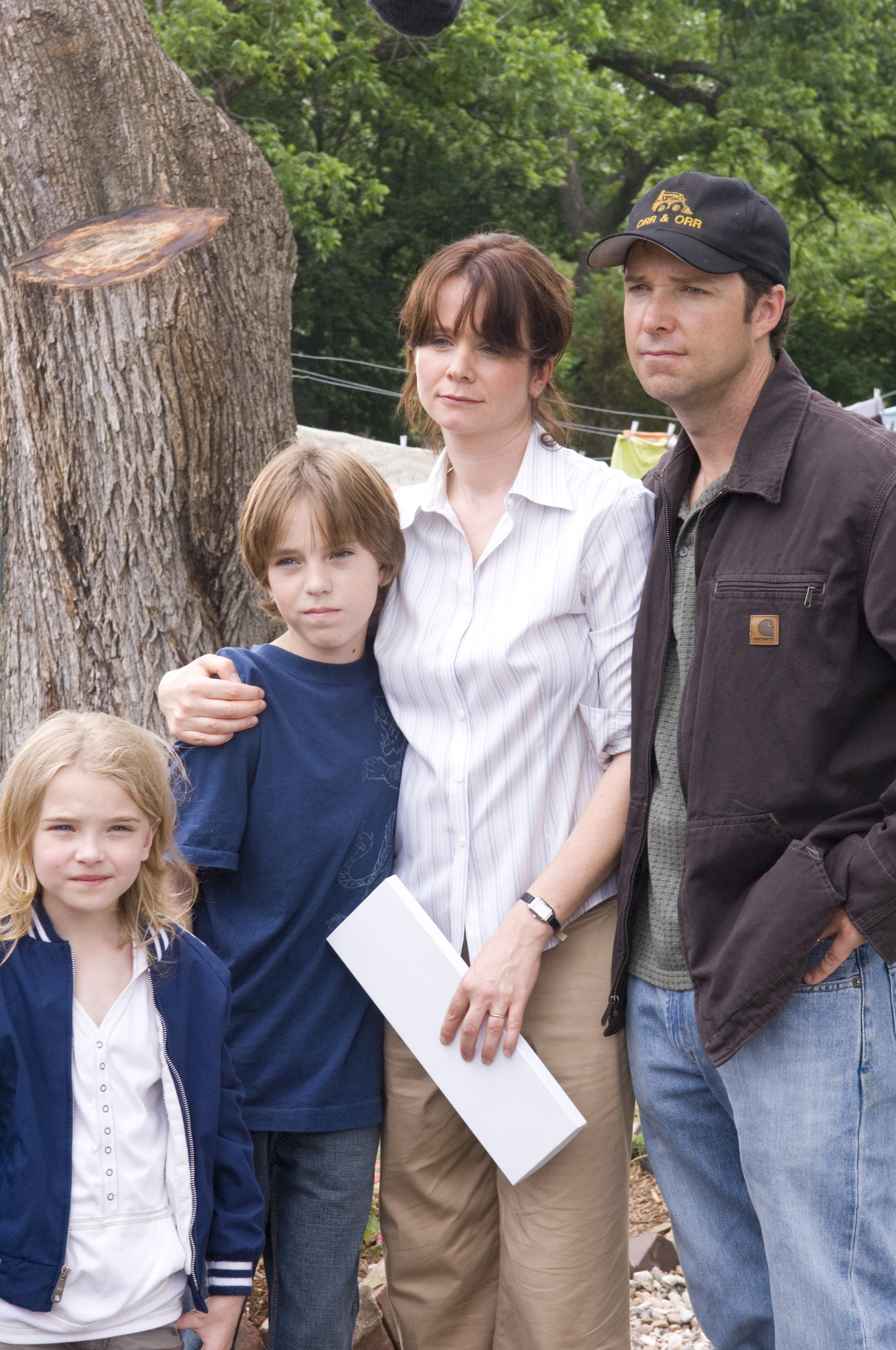 Светлячки в саду (2008) — Фильм.ру