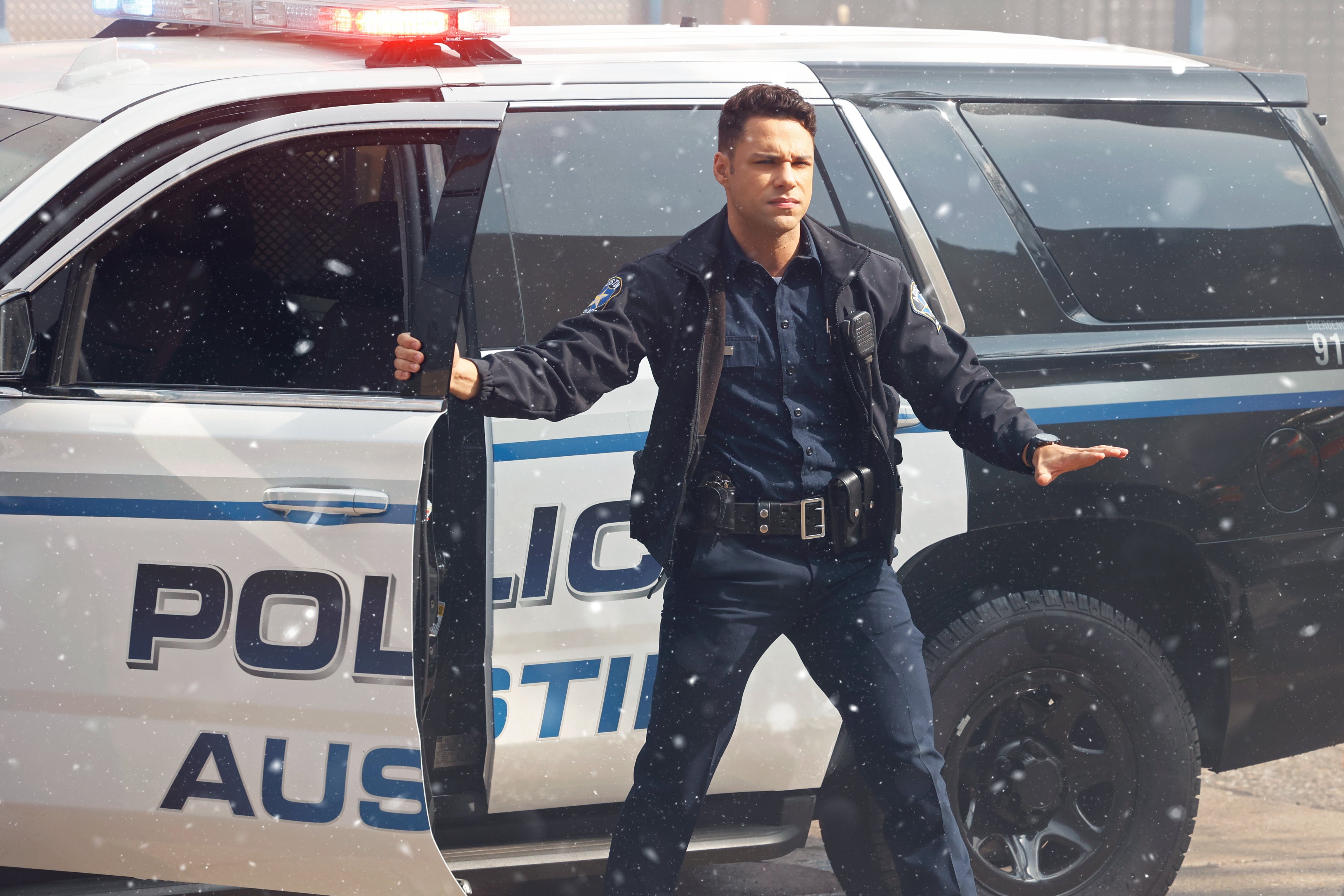 911: Одинокая звезда (сериал, 2020, 5 сезонов) — Фильм.ру