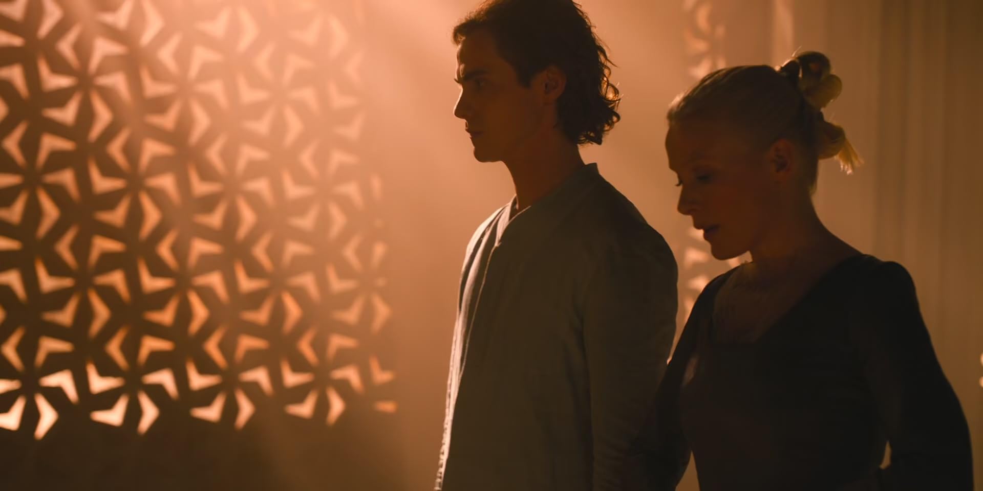 Основание (сериал, 2021, 3 сезона) — Фильм.ру