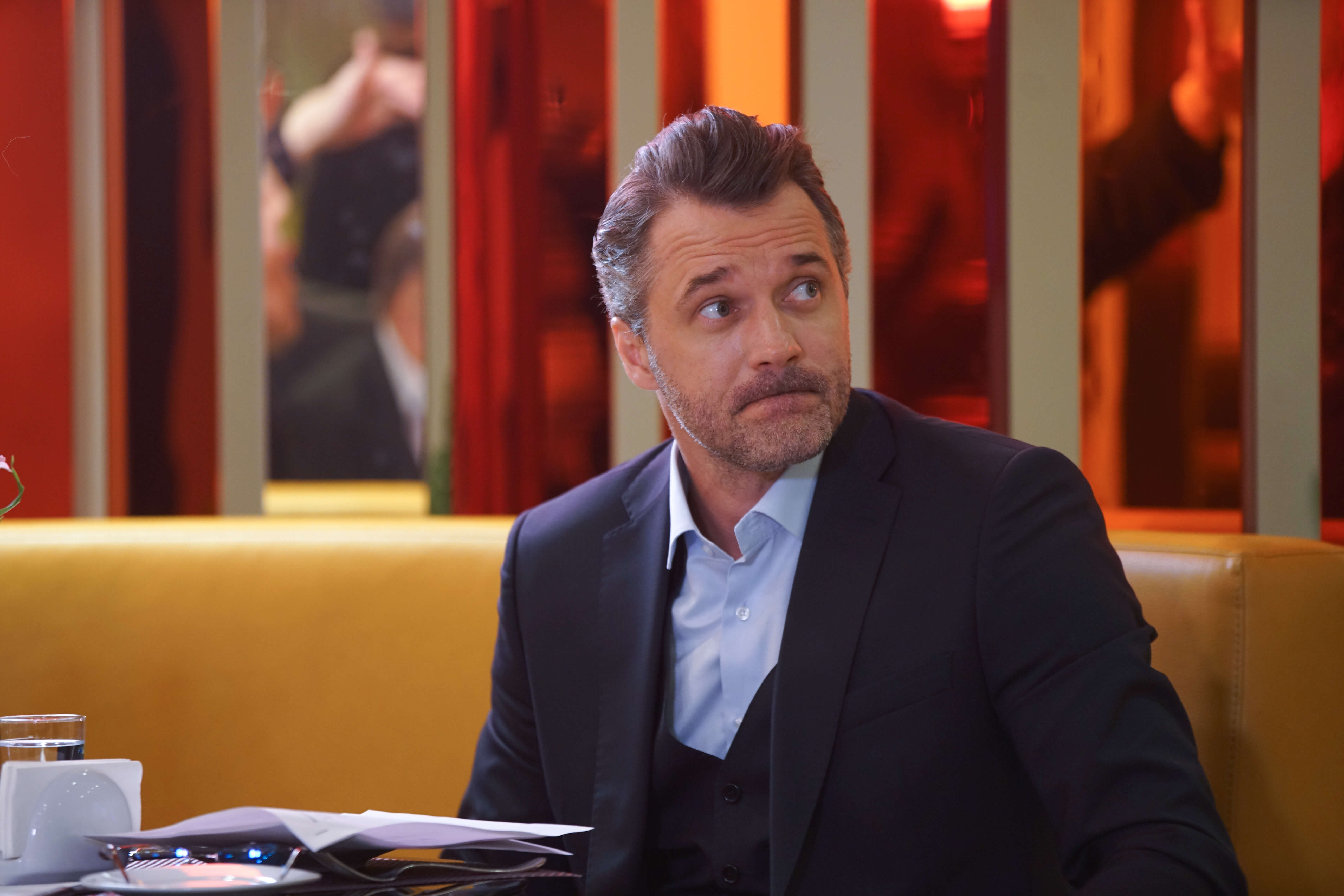 под прикрытием с трубинером