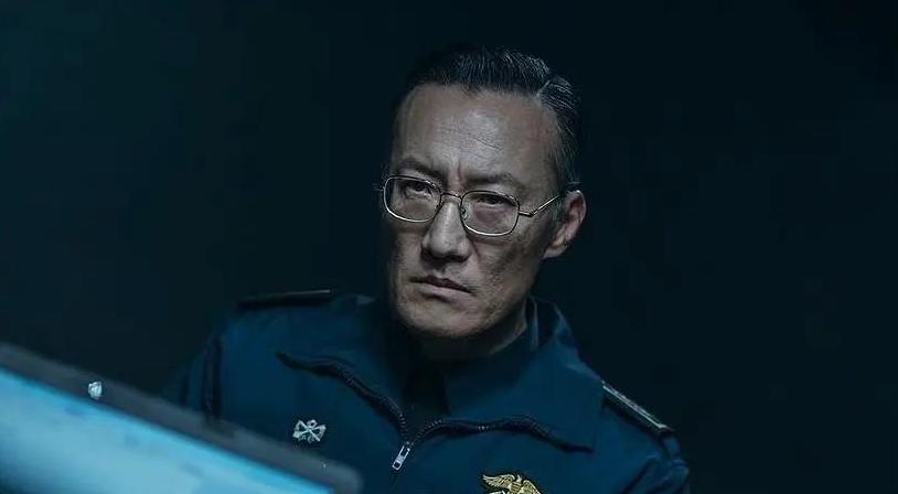 Болтун (сериал, 2022, 1 сезон) — Фильм.ру
