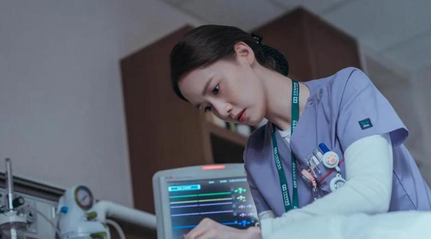 Болтун (сериал, 2022, 1 сезон) — Фильм.ру