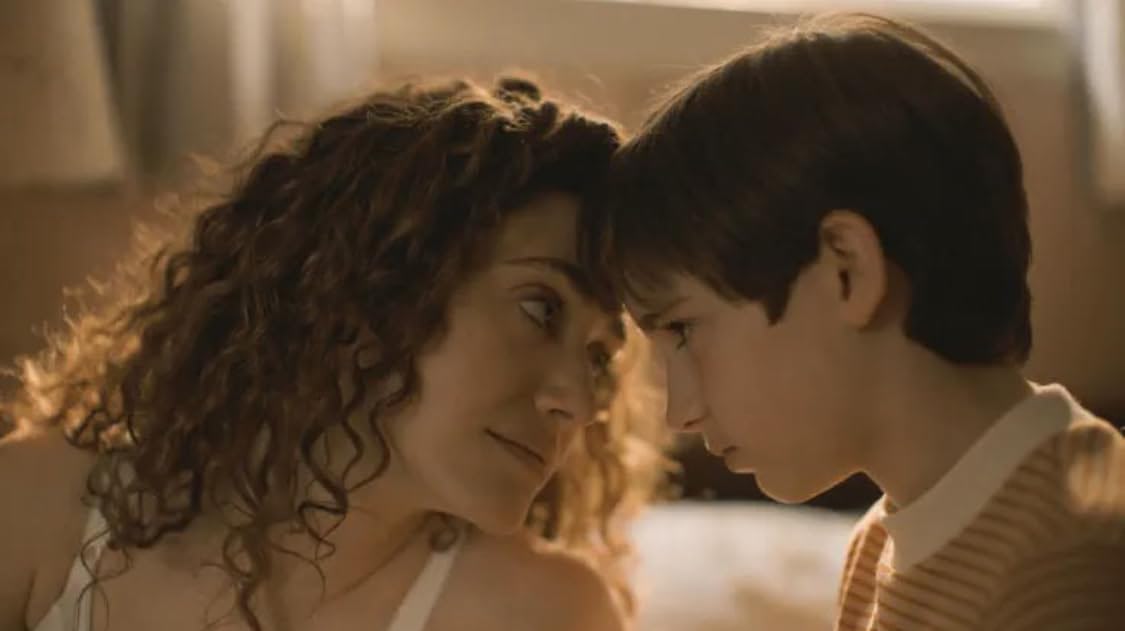 Переполненная комната (сериал, 2023, 1 сезон) — Фильм.ру