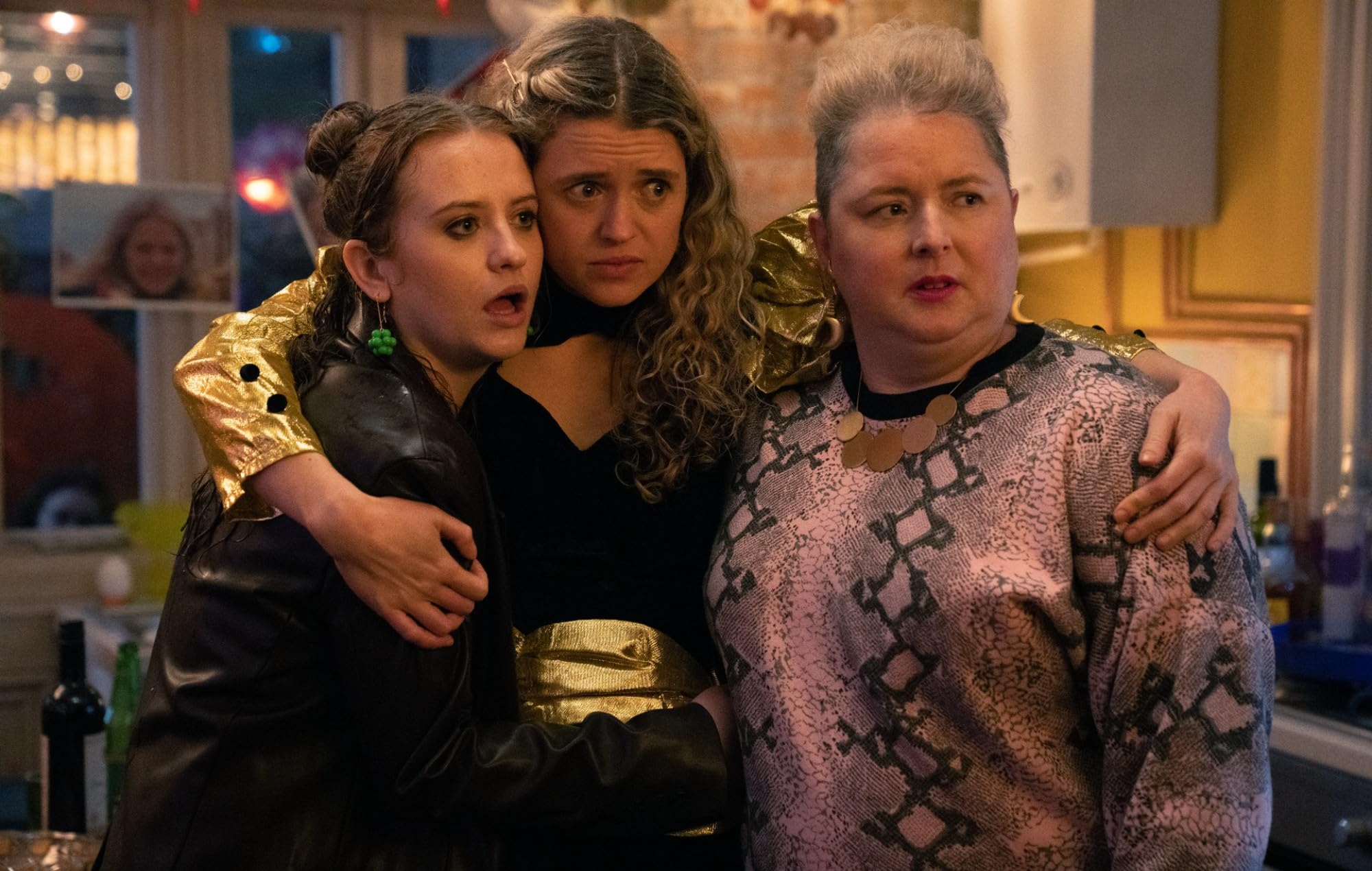 Экстраординарная (сериал, 2023, 2 сезона) — Фильм.ру