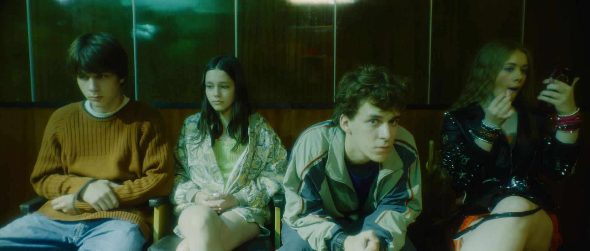 Подростки: Первая любовь (2024) — Фильм.ру