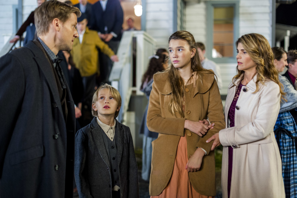Следуя за сердцем. When Calls the Heart фильм. Следуя за сердцем сериал 2020. Когда зовёт сердце 2014. Три сердца фильм 2014.