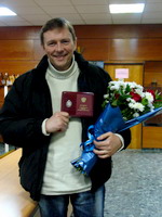 Сегодня, 12 марта 2007 года, в Министерстве Культуры РФ актеру Алексею Нилову была вручена награда -- знак 
