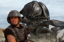 Sony Pictures готовит новую экранизацию романа Роберта Хайнлайна о войне людей с гигантскими жуками