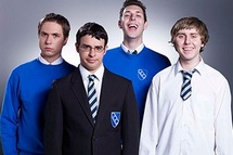 Параллельно MTV готовит новую телеверсию британского ситкома о приключениях тинейджеров из лондонского пригорода