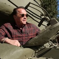 Одной строкой: Вуди Аллен снимет в США "Голубой жасмин", новый трейлер "Революции", Шварценеггер прокатил журналистов на танке