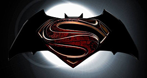 В грядущий фильм «Бэтмен против Супермена» приглашены Джереми Айронс и Джесси Айзенберг