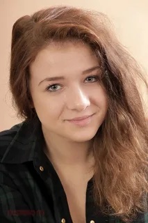 Александра Мельник