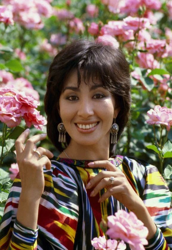 Дилором Камбарова