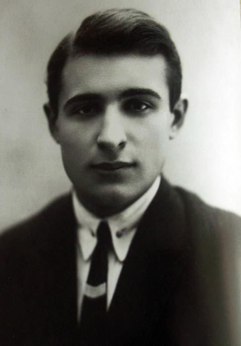 Лев Потемкин