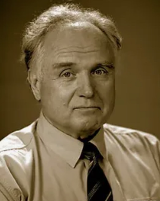 Виталий Иванов