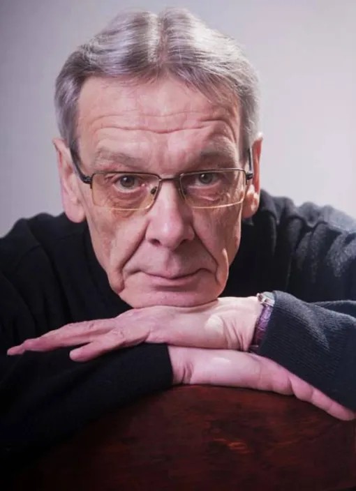 Александр Сафронов