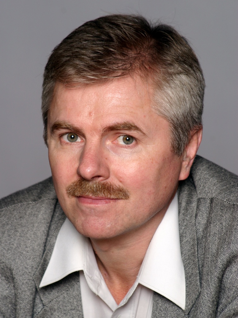 Олег Урюмцев