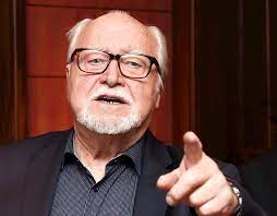 Янис Стрейч