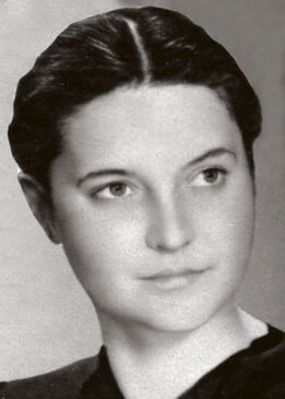 Кира Канаева