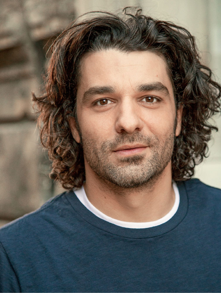 Петрос Лагоутис