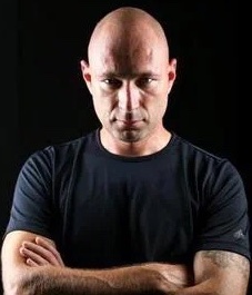 Дэниэл Ланда