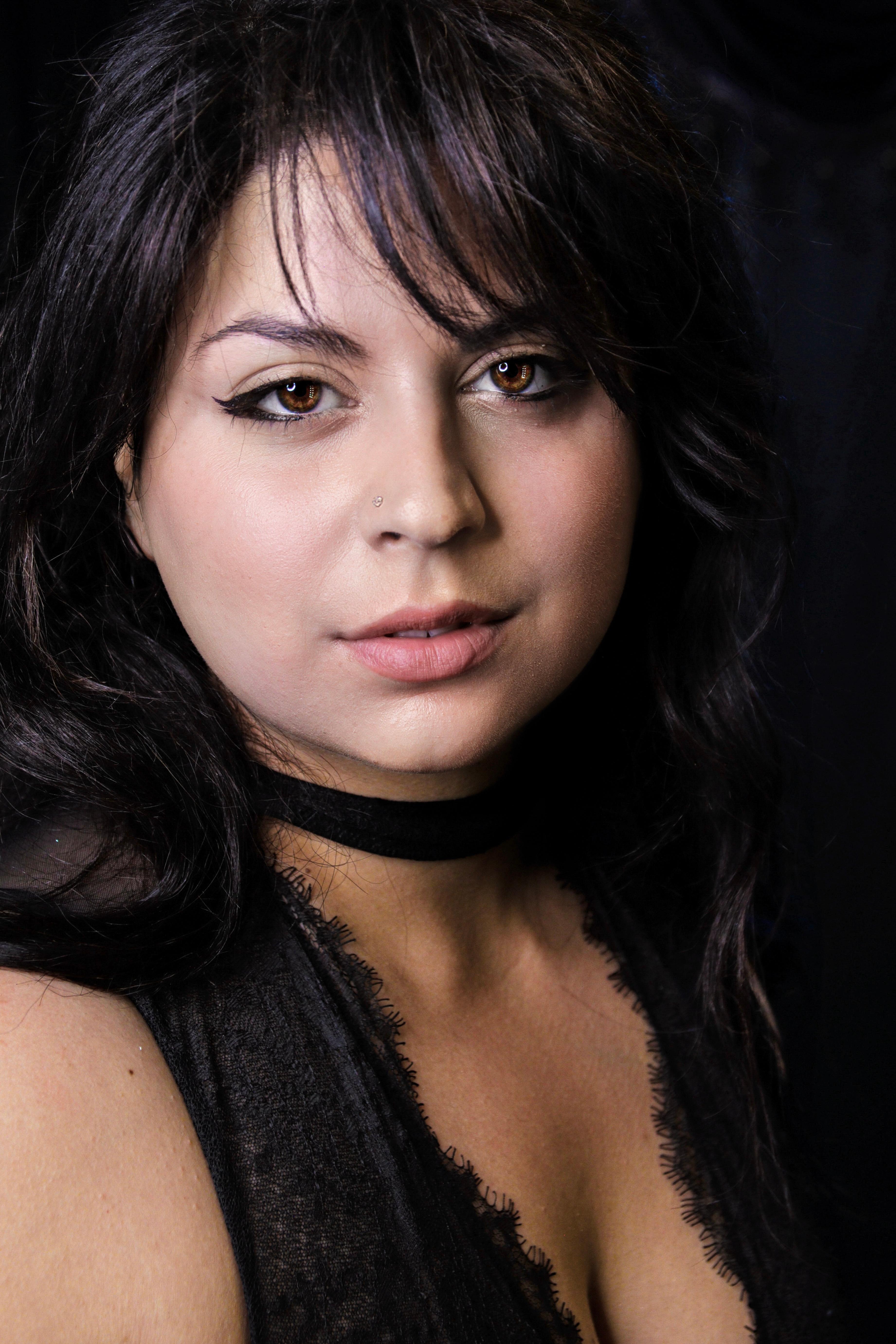 Мелани Мануки