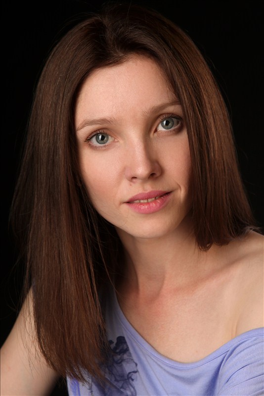 Елена Саар