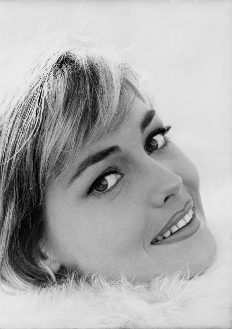 Ингеборг Шёнер