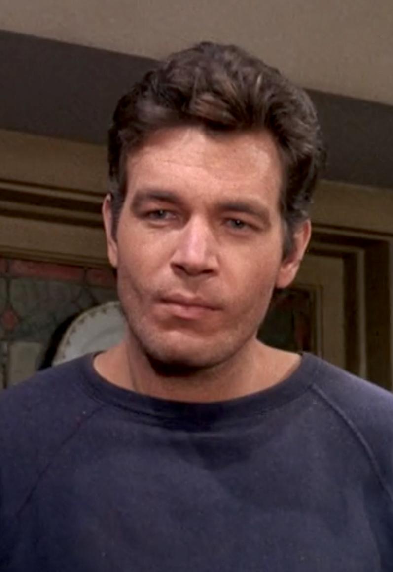 Джин Ратерфорд