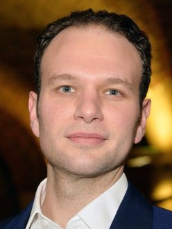 Дэвид Стурзакер