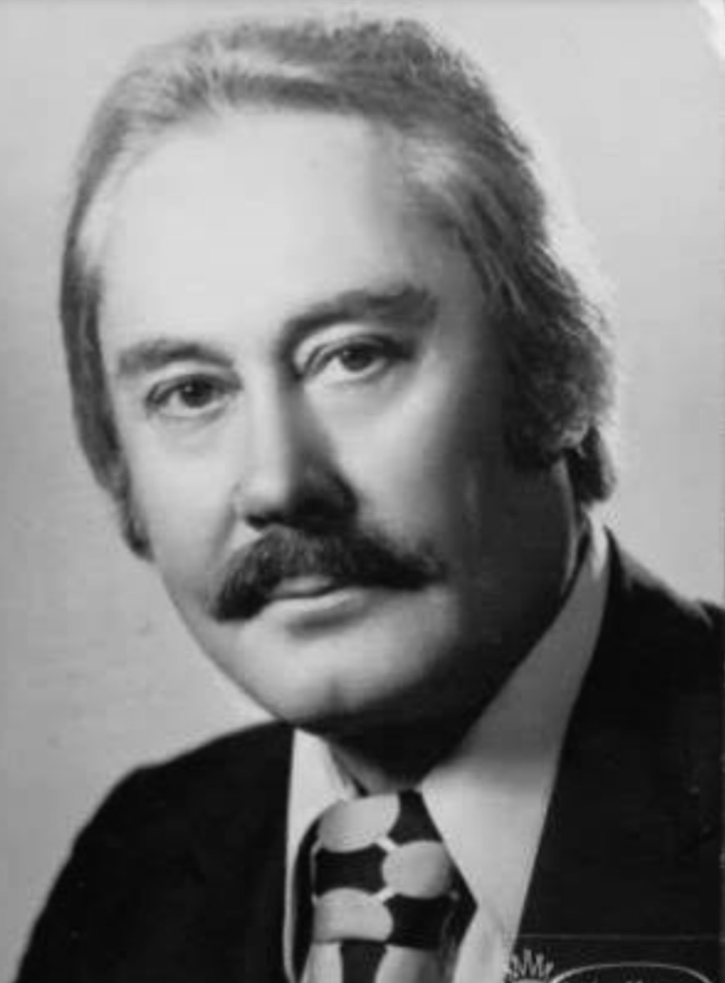 Месут Сармели