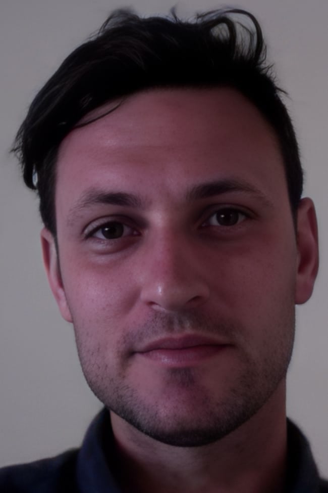 Дэниел Брирли