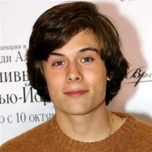 Андрей Баков