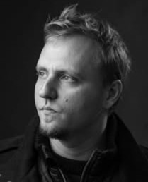 Роман Песаров
