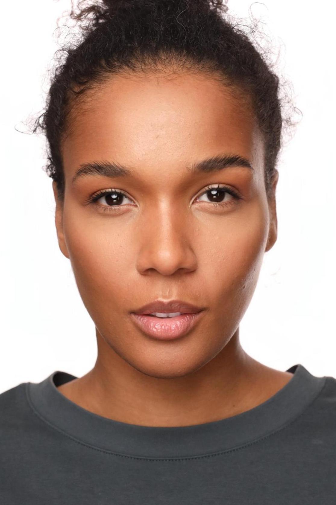 Тиана Оквамо