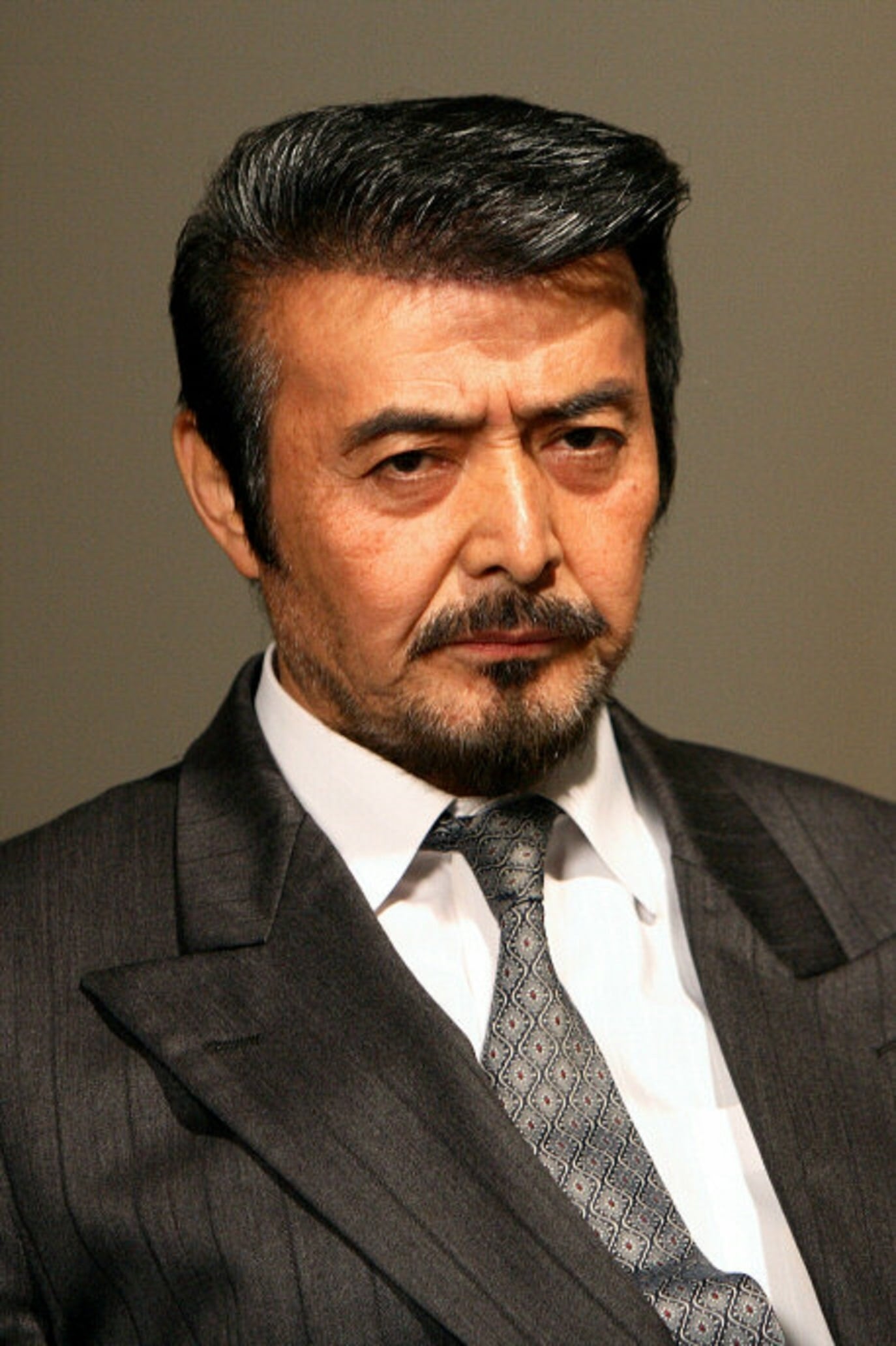 Дзиро Окадзаки