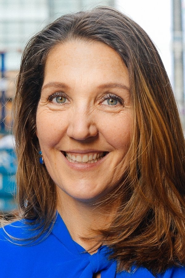 Кара Бэйкер