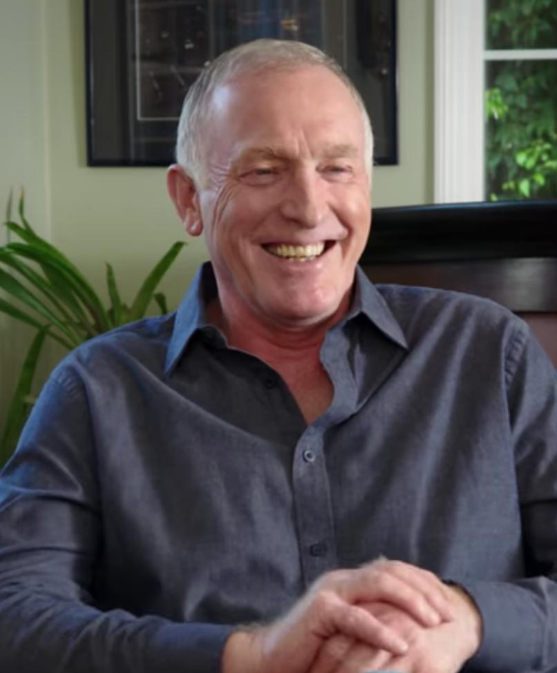 Марк Ролстон