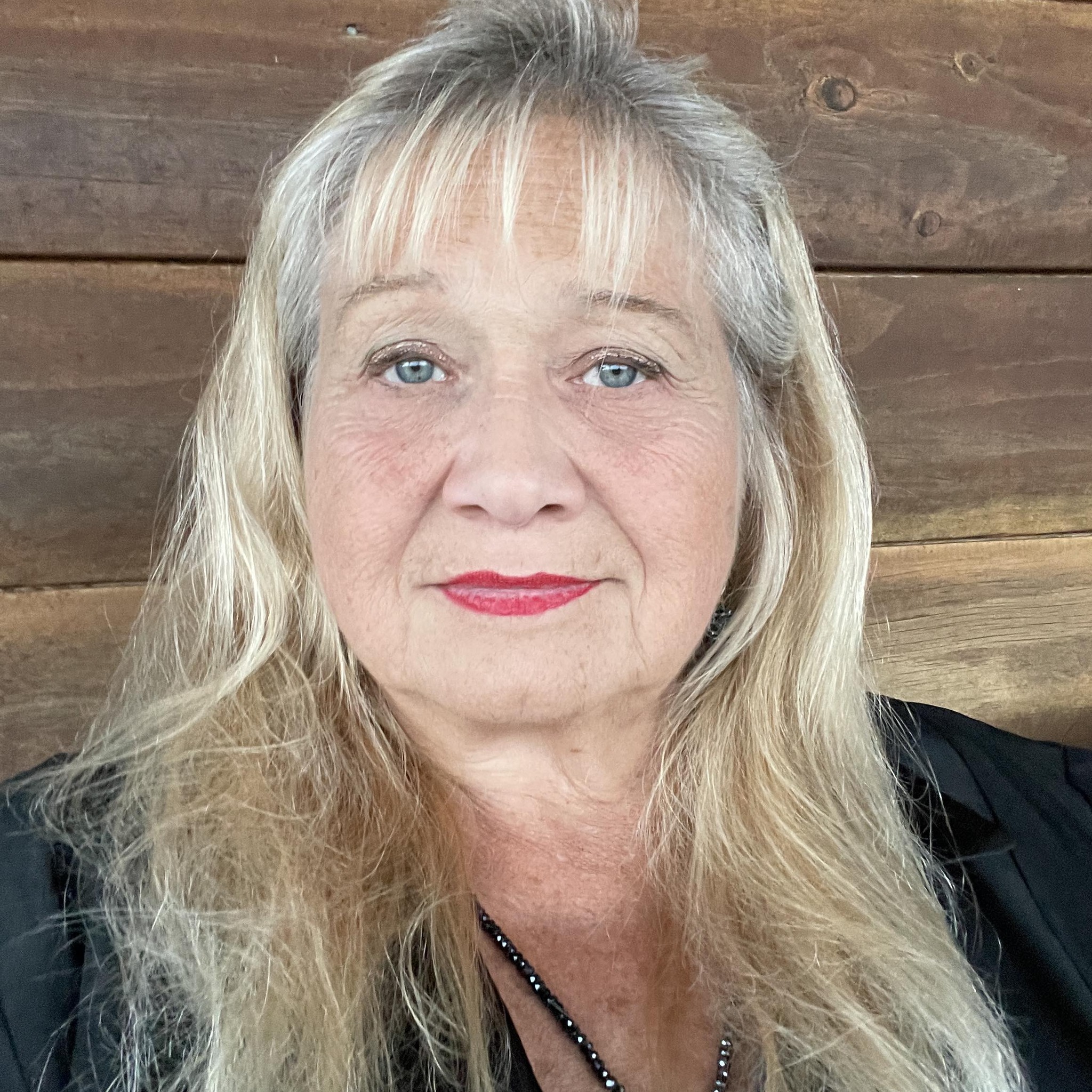 Марианна Элакки