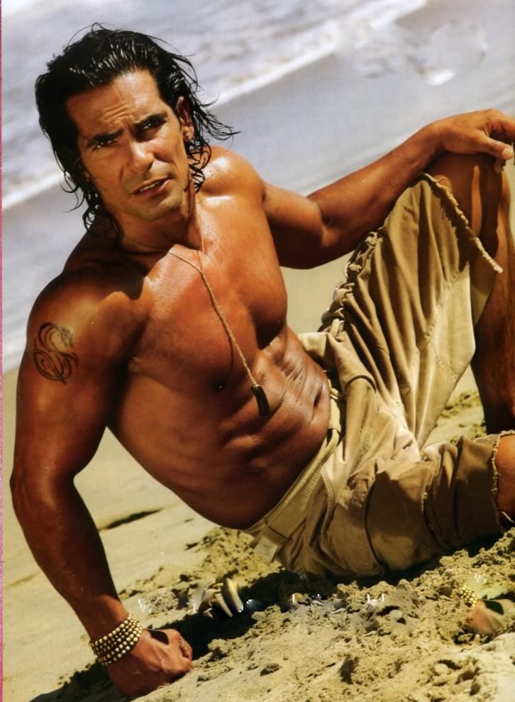 Армандо Араиса