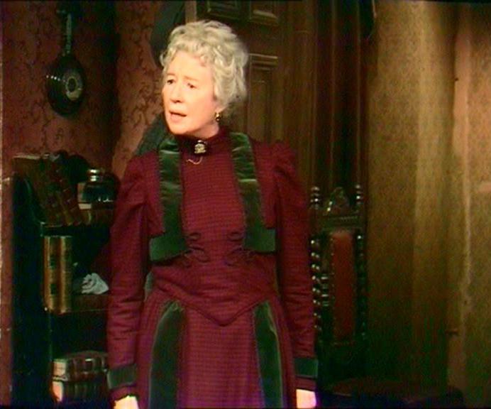 Грэйс Арнольд