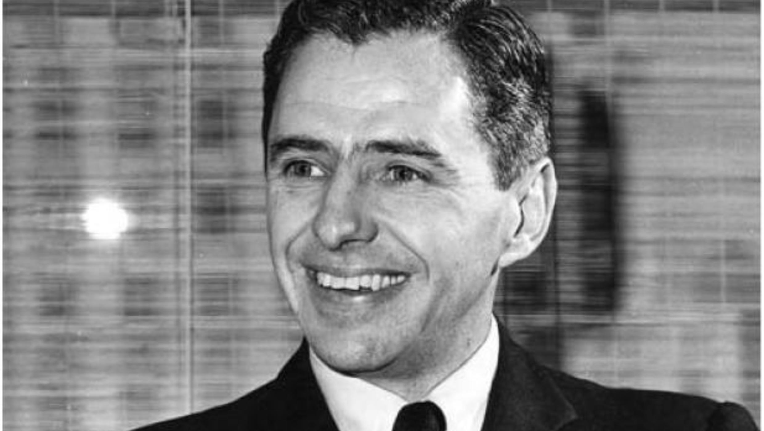 Джеймс Т. Обри